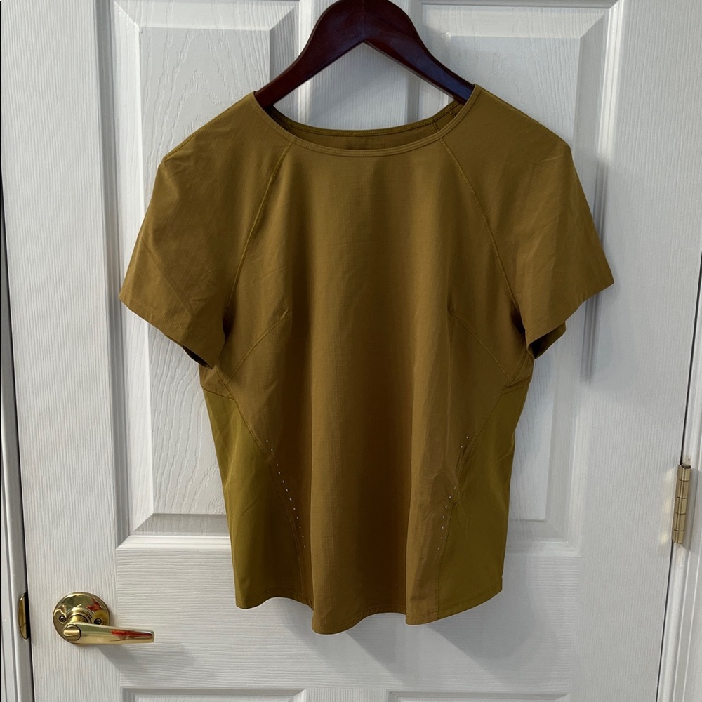 lululemon athletica Mustard Short Sleeve Top